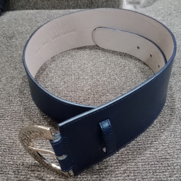 Ann Taylor Black Belt with Gold Buckle - Picture 11 of 16